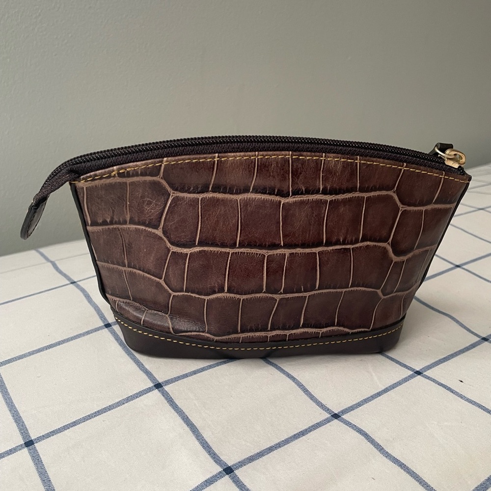 Dooney Bourke Brown Crocodile-Embossed Leather Makeup Toilerty Bag - Picture 2 of 9
